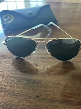 Ray-Ban Aviator Children’s Sunglasses - Gold Frame with Black Lenses